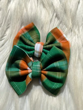 Load image into Gallery viewer, Christmas plaid
