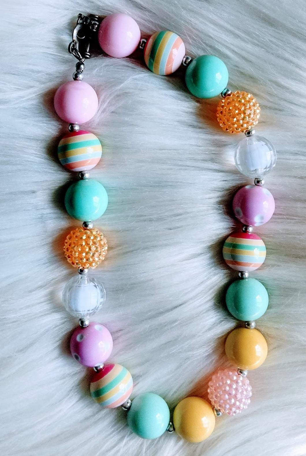 Bubble gum necklace