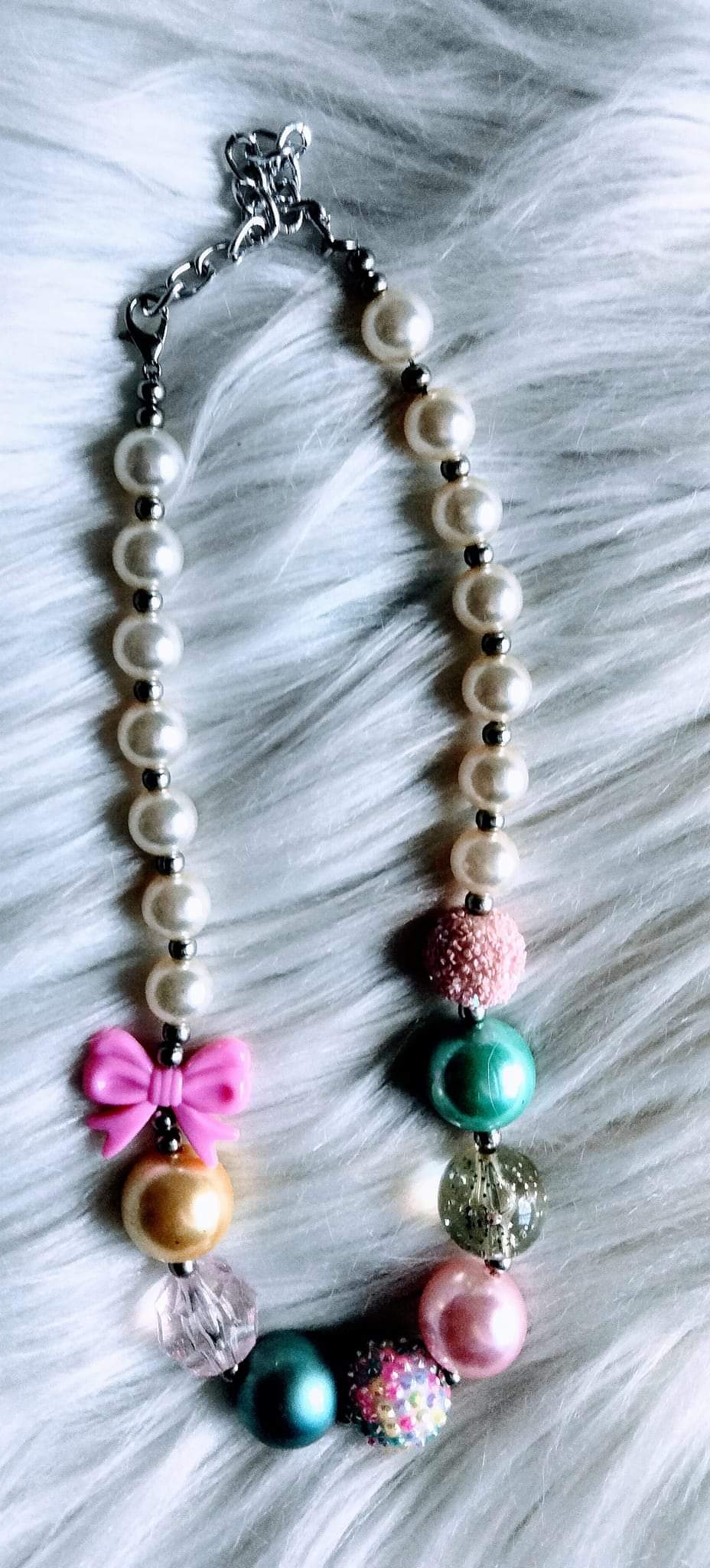 Bubble gum necklace