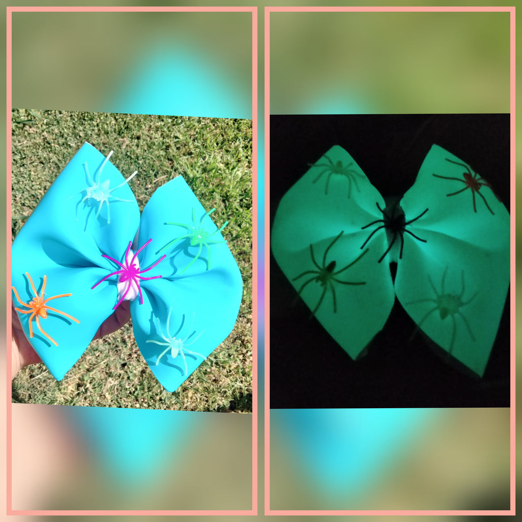 Glow in the dark 7 inch spider bow