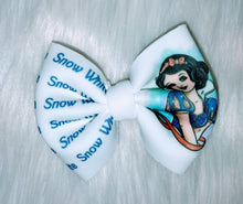 Load image into Gallery viewer, Snow white
