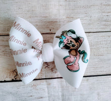 Load image into Gallery viewer, Minnie
