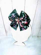 Load image into Gallery viewer, Black floral velvet
