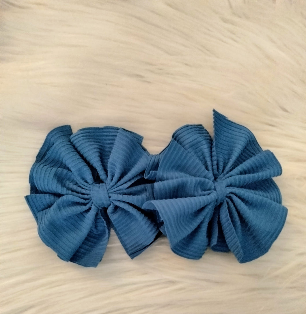 blue shredded piggies