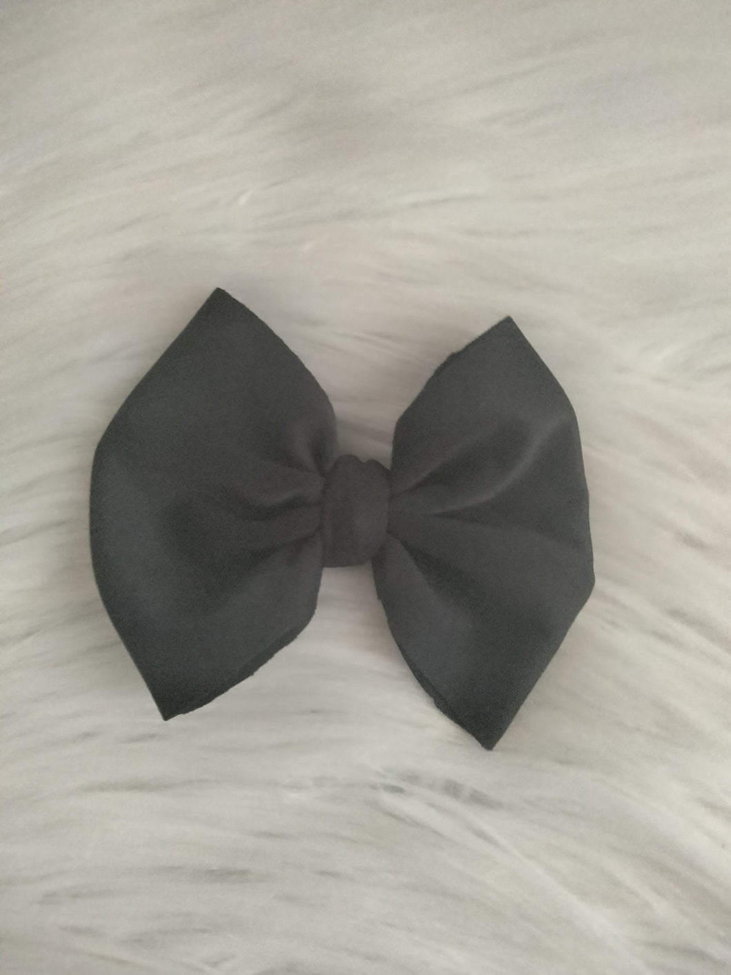 Black bow/ piggies