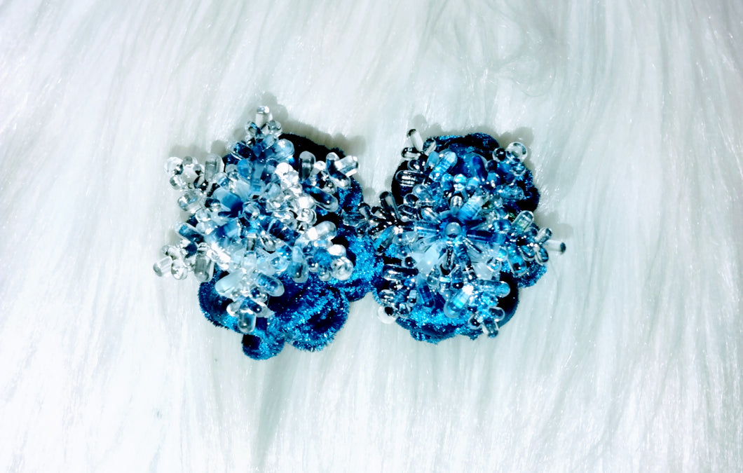 Blue velvet snowflake topknot piggies