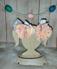 Load image into Gallery viewer, Peach floral
