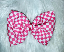 Load image into Gallery viewer, Pink checkered
