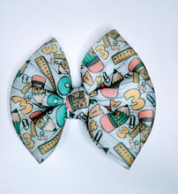 Load image into Gallery viewer, School supplies
