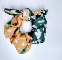 Load image into Gallery viewer, School scuchie
