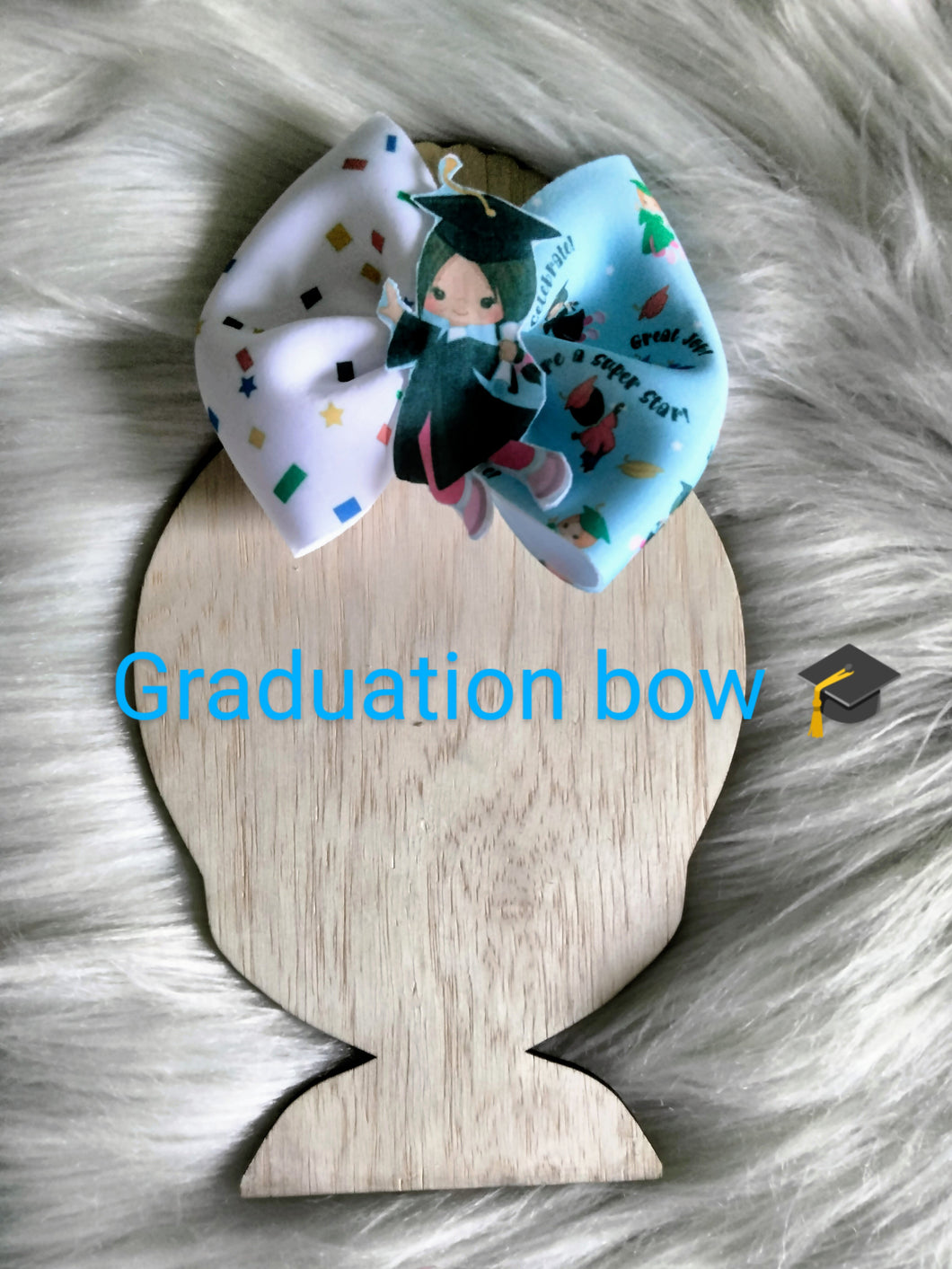 Graduate graduation bow 🎓