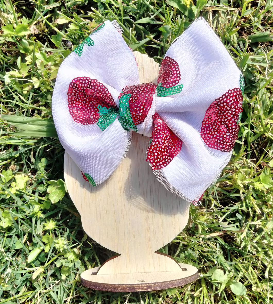 Strawberry bow 🍓