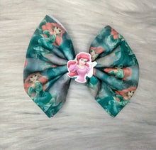 Load image into Gallery viewer, Princess bows
