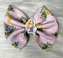 Load image into Gallery viewer, Princess bows
