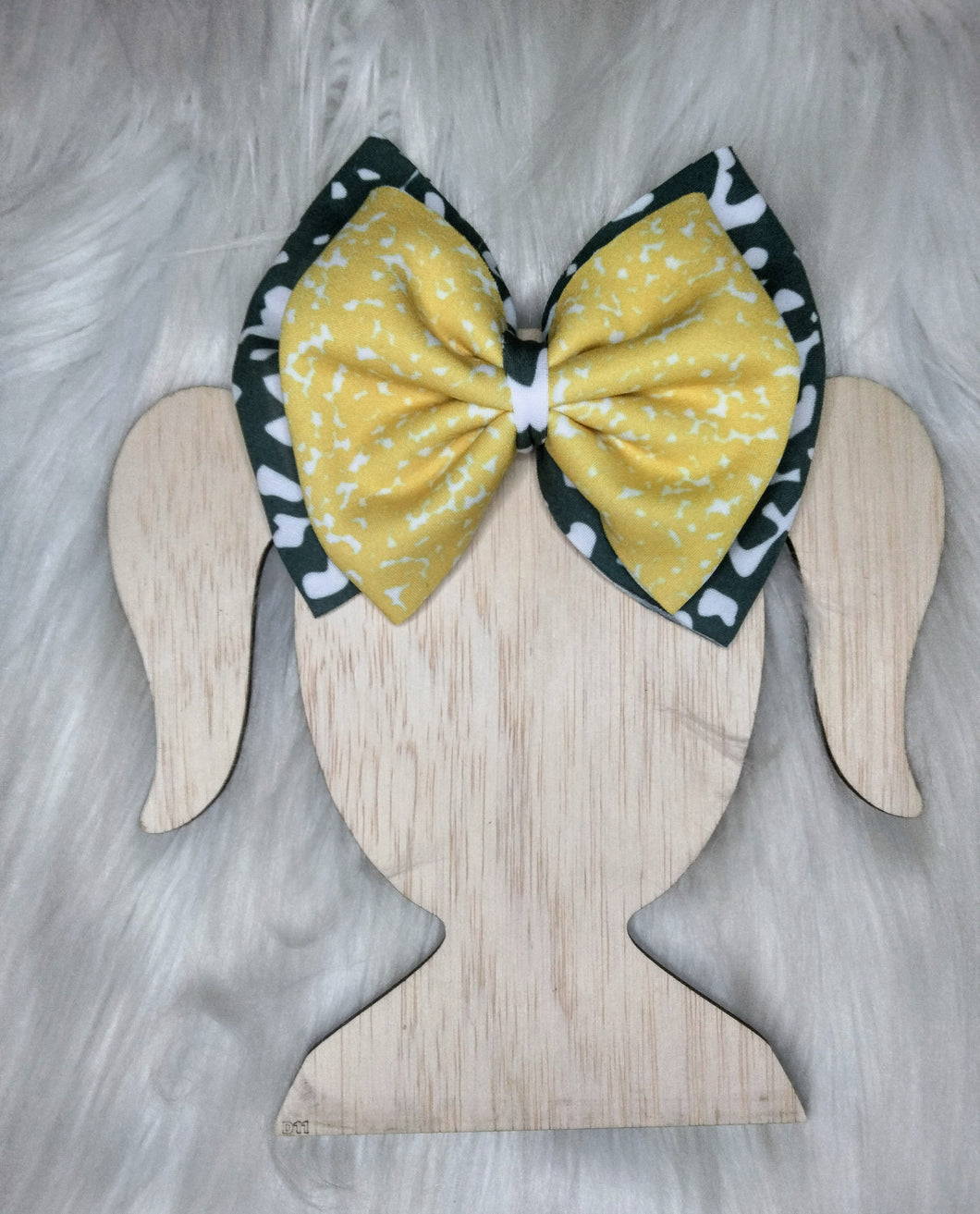 Yellow double stack composition 📓