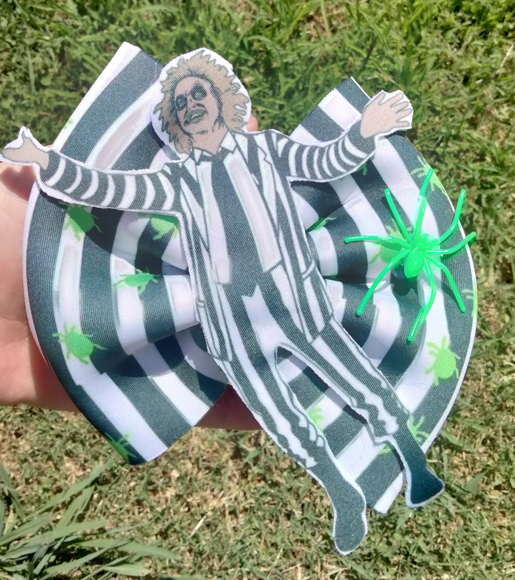 Beetle Juice bow🐞🥤