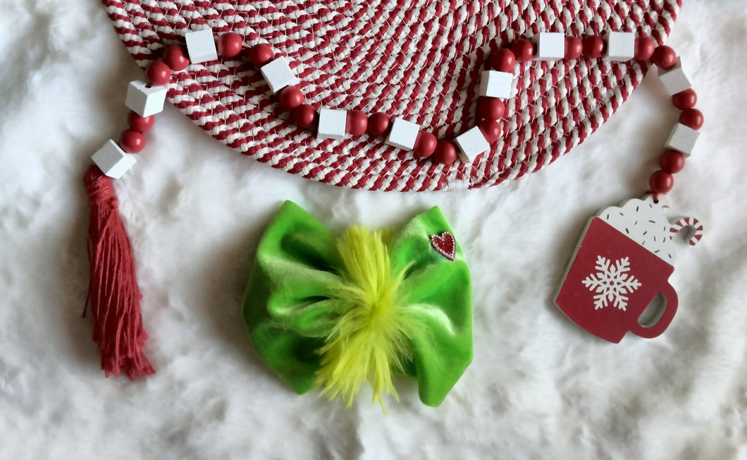 Green velvet furry bow