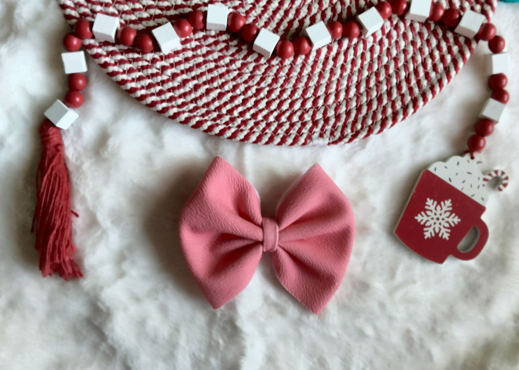 Pink bow 🩷