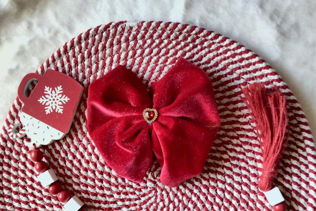 Red velvet bow