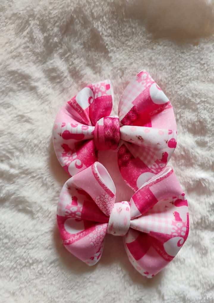 Carhartt bow/ piggies