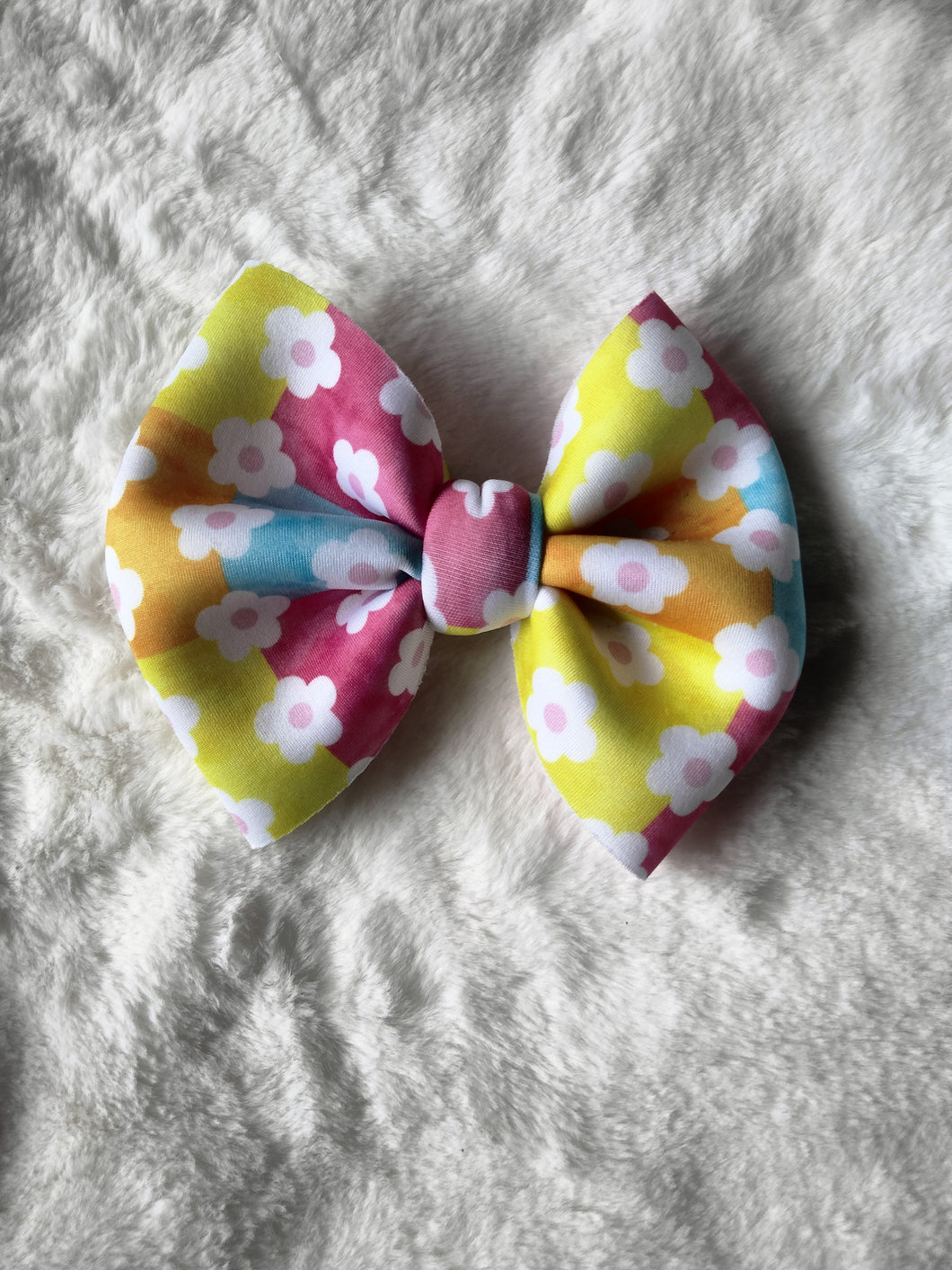 Floral bow
