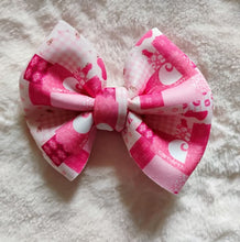 Load image into Gallery viewer, Carhartt bow/ piggies
