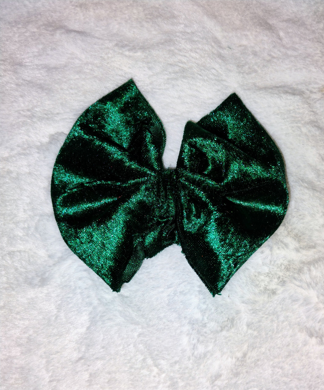 Green velvet bow