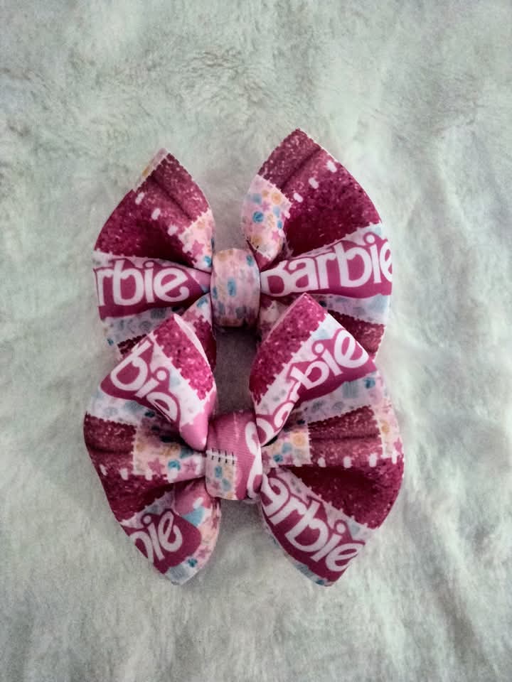 Barbie add on bow/ piggie