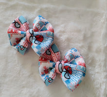 Load image into Gallery viewer, Bow/ piggies RWB Carhartt
